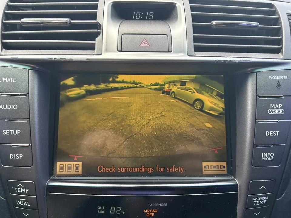 2012 Lexus LS 4th Gen - Image 14 of 19