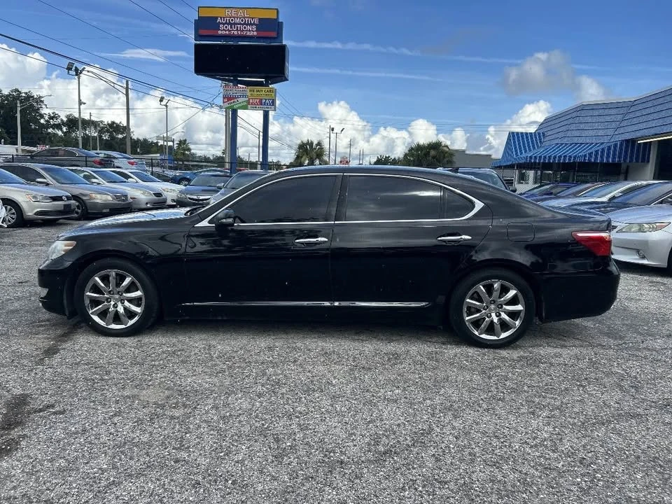 2012 Lexus LS 4th Gen - Image 8 of 19