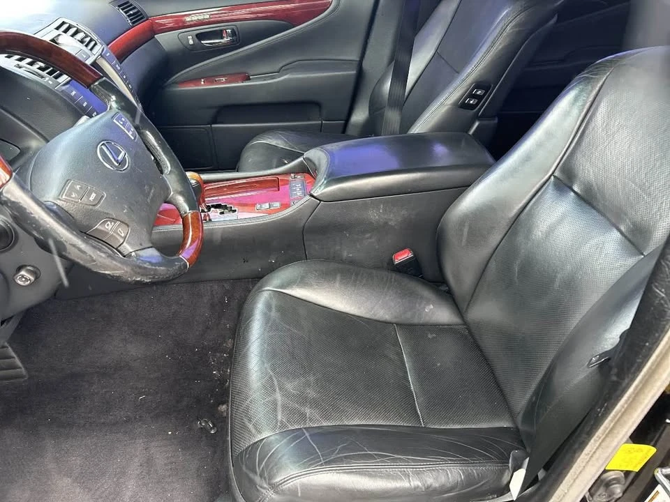2012 Lexus LS 4th Gen - Image 10 of 19