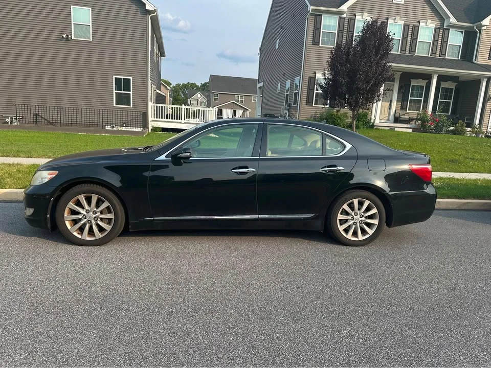 2012 Lexus LS 4th Gen - Image 3 of 11