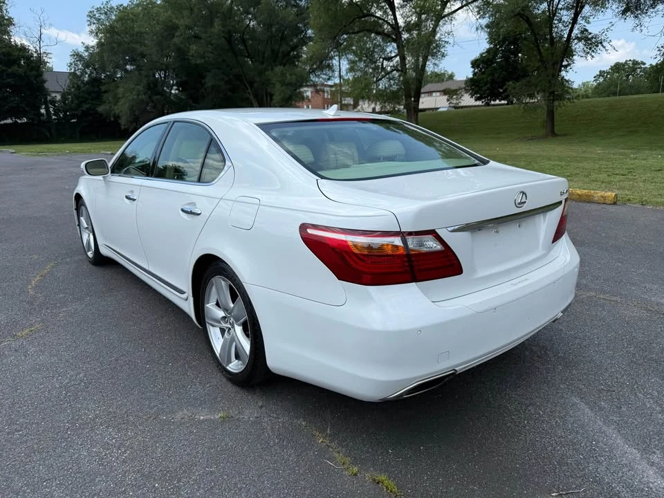 2012 Lexus LS 4th Gen - Image 7 of 20