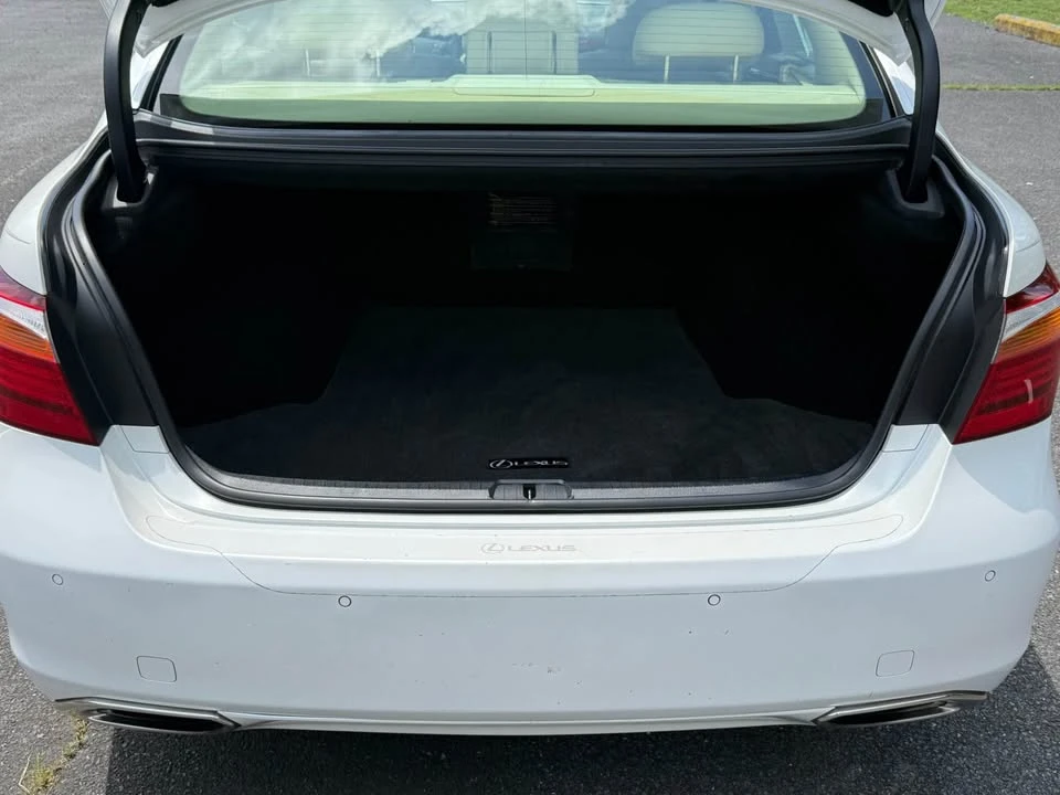 2012 Lexus LS 4th Gen - Image 12 of 20