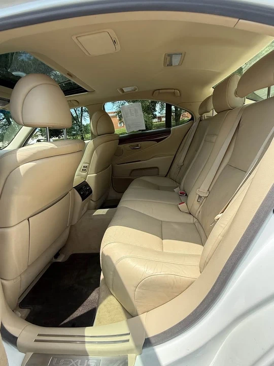 2012 Lexus LS 4th Gen - Image 11 of 20
