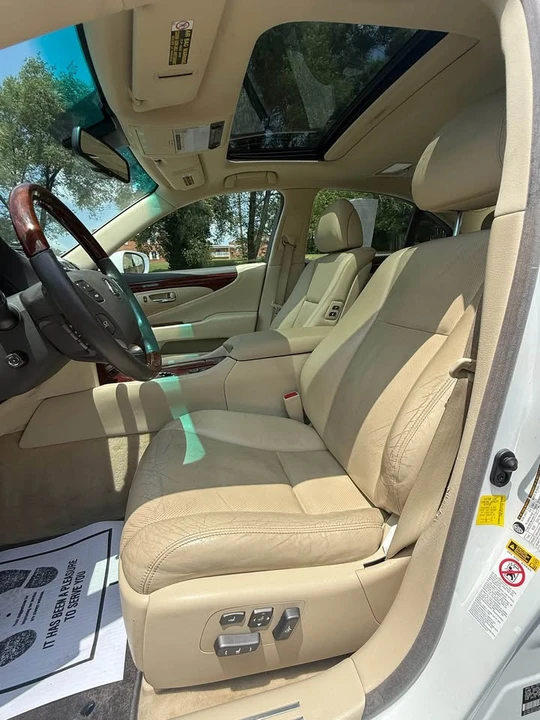 2012 Lexus LS 4th Gen - Image 10 of 20