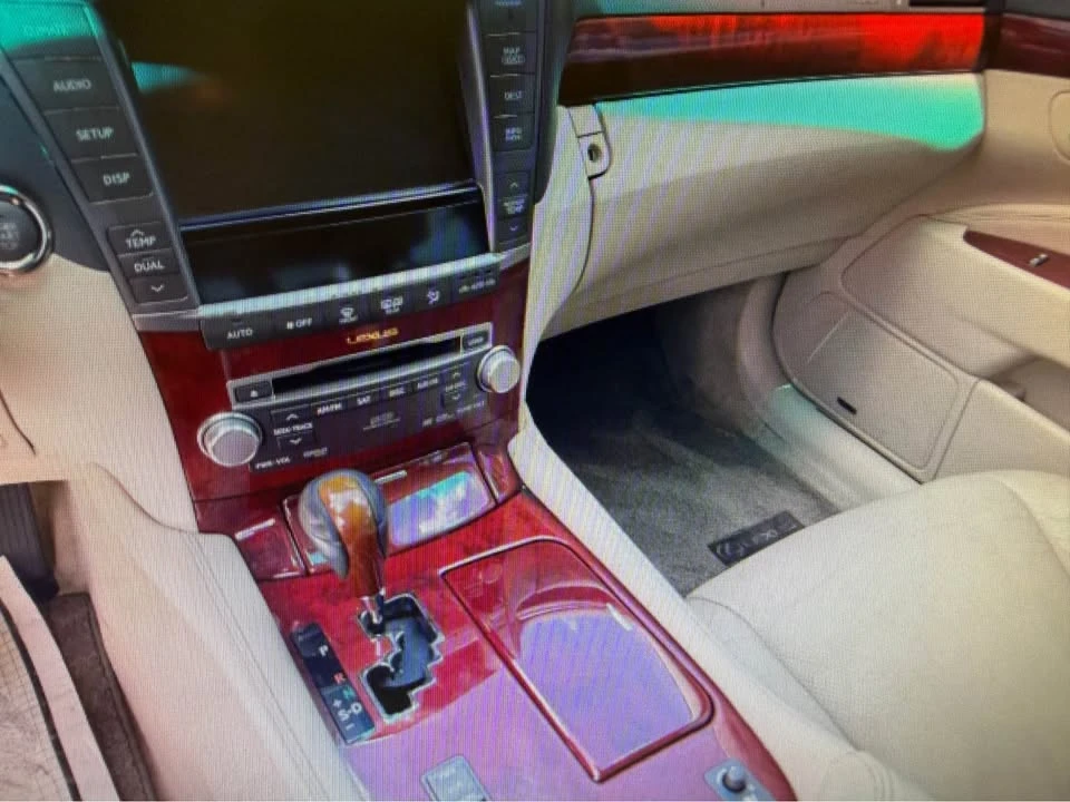 2012 Lexus LS 4th Gen - Image 12 of 13