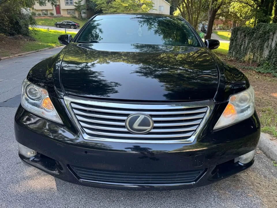 2012 Lexus LS 4th Gen - Image 8 of 17