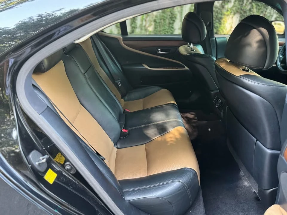 2012 Lexus LS 4th Gen - Image 11 of 17