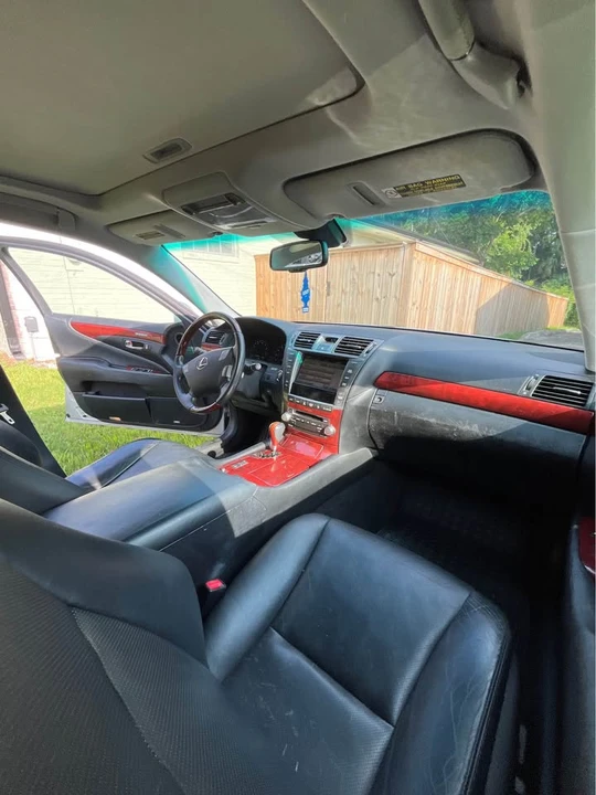 2012 Lexus LS 4th Gen - Image 3 of 10