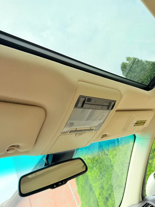 2012 Lexus LS 4th Gen - Image 14 of 19