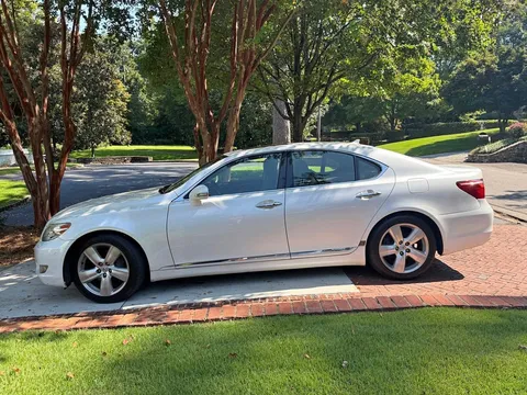 2012 Lexus LS 460 Sedan 4D