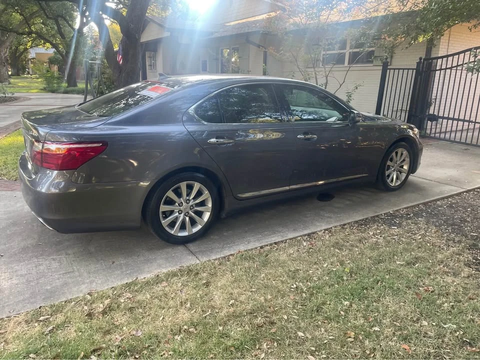 2012 Lexus LS 4th Gen - Image 2 of 8
