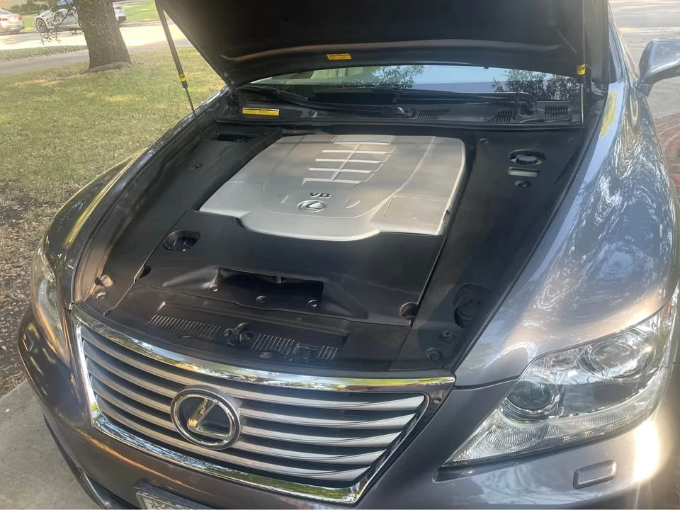 2012 Lexus LS 4th Gen - Image 6 of 8