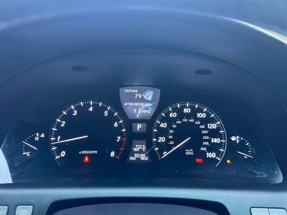 2012 Lexus LS 4th Gen - Image 15 of 17