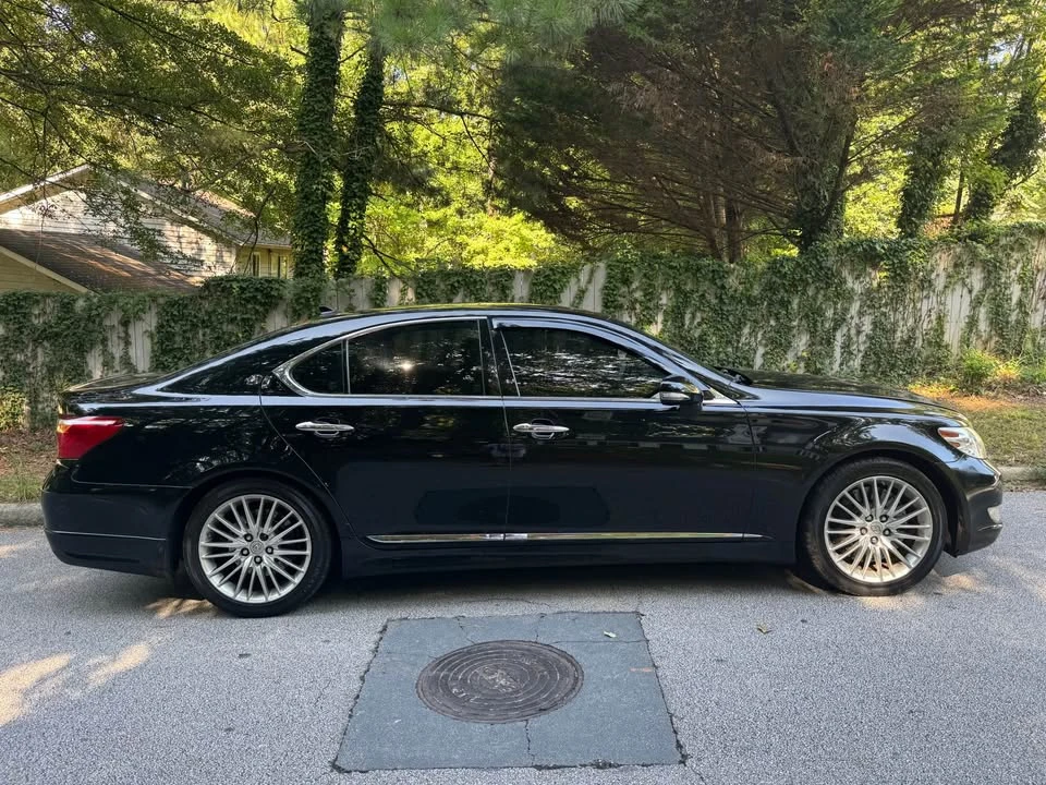 2012 Lexus LS 4th Gen - Image 7 of 17