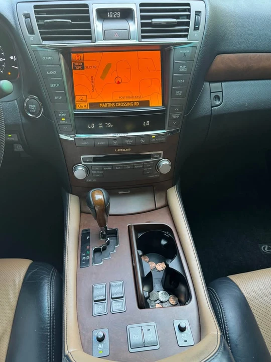 2012 Lexus LS 4th Gen - Image 13 of 17