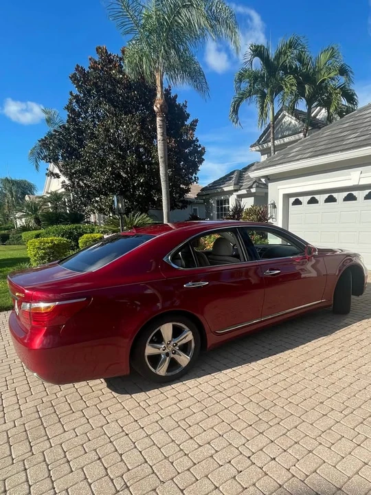 2012 Lexus LS 4th Gen - Image 3 of 5