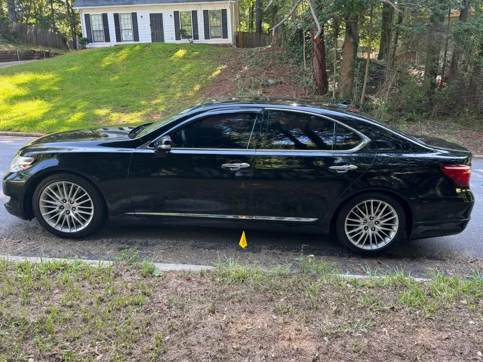 2012 Lexus LS 4th Gen - Image 3 of 17