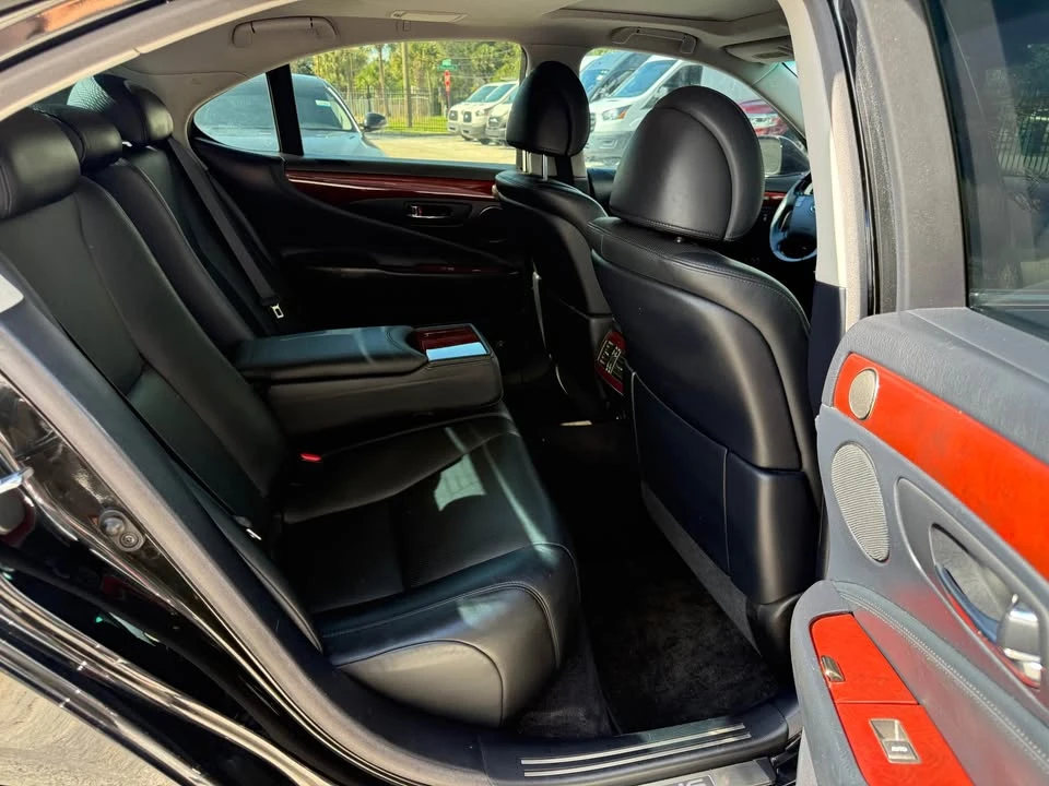 2012 Lexus LS 4th Gen - Image 14 of 16