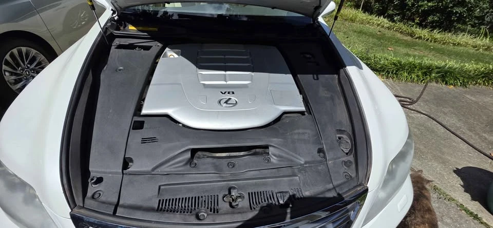 2012 Lexus LS 4th Gen - Image 10 of 11