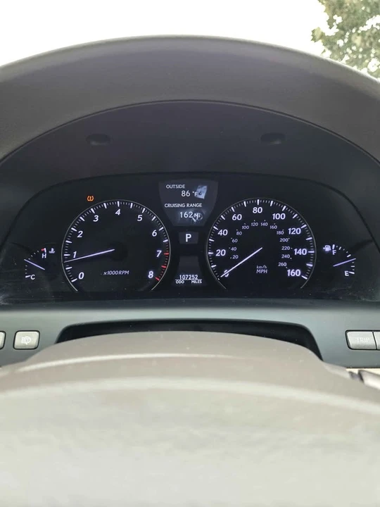 2012 Lexus LS 4th Gen - Image 11 of 12