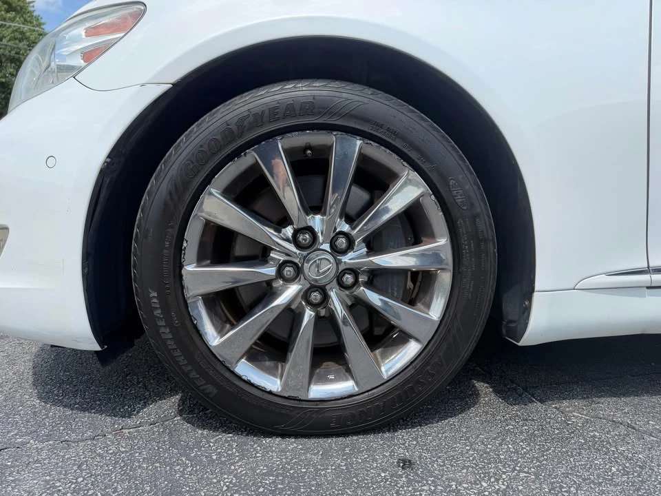 2012 Lexus LS 4th Gen - Image 19 of 20