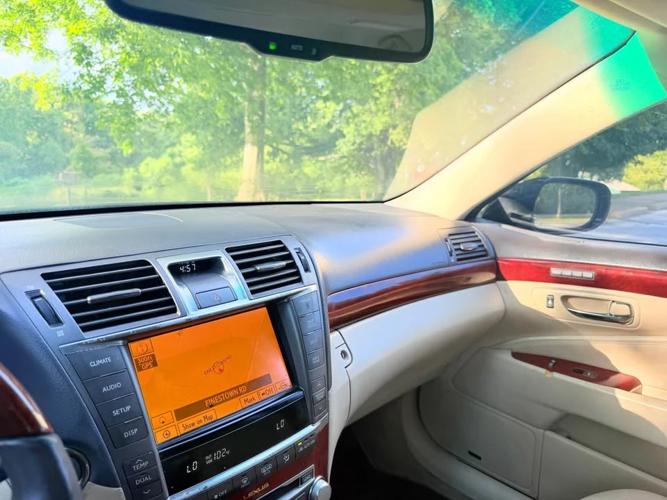 2012 Lexus LS 4th Gen - Image 19 of 20