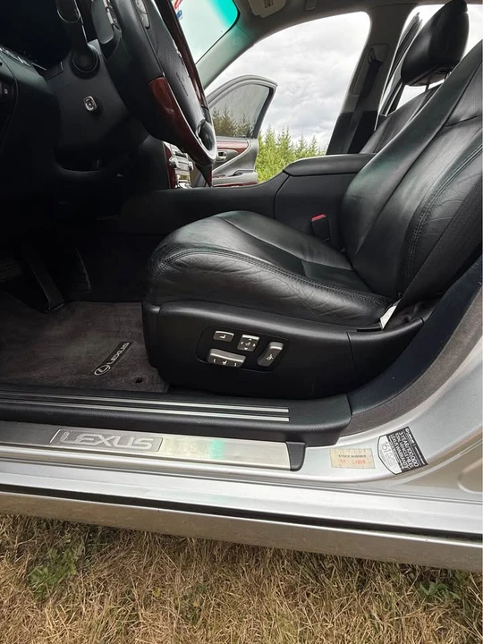 2012 Lexus LS 4th Gen - Image 12 of 15