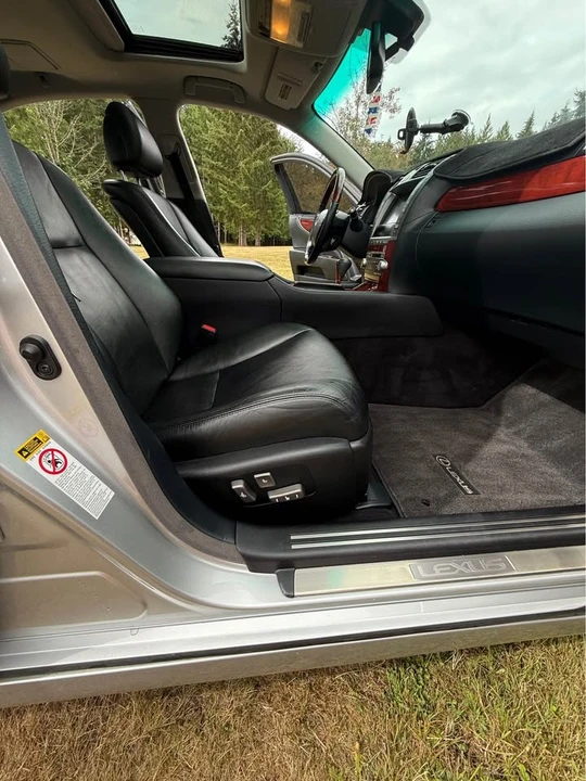 2012 Lexus LS 4th Gen - Image 14 of 15