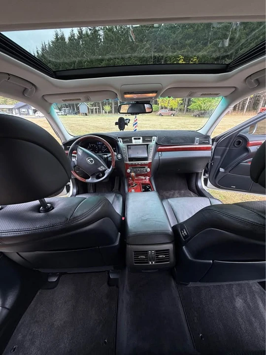 2012 Lexus LS 4th Gen - Image 7 of 15