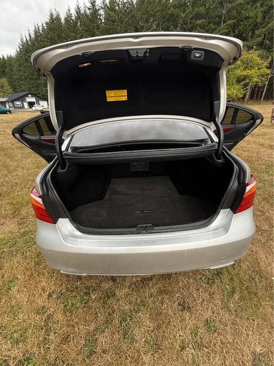 2012 Lexus LS 4th Gen - Image 4 of 11