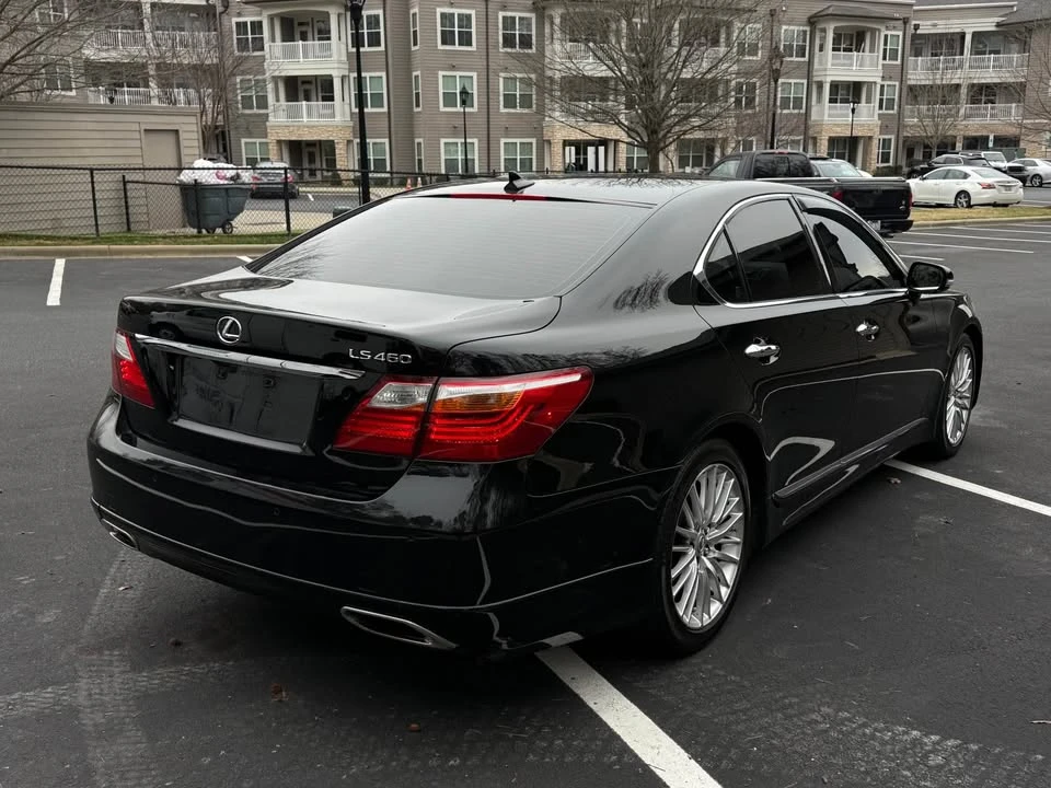2012 Lexus LS 4th Gen - Image 5 of 17