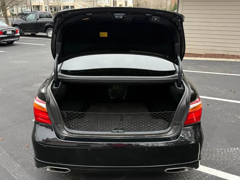 2012 Lexus LS 4th Gen - Image 15 of 17
