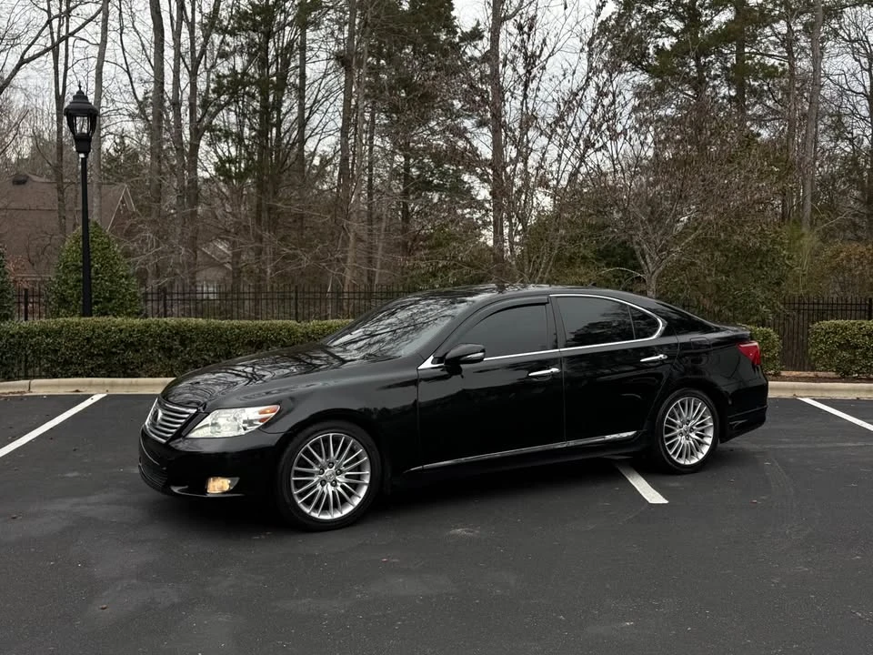 2012 Lexus LS 4th Gen - Image 2 of 17