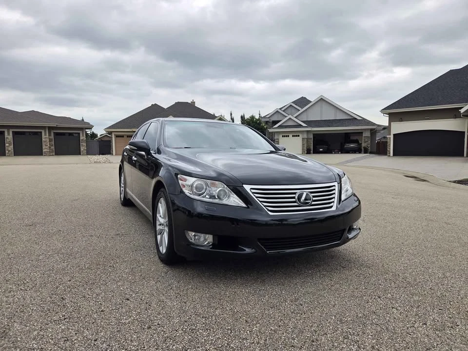 2012 Lexus LS 4th Gen - Image 3 of 15