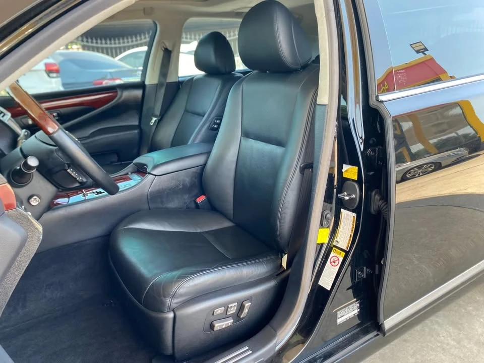 2012 Lexus LS 4th Gen - Image 16 of 20