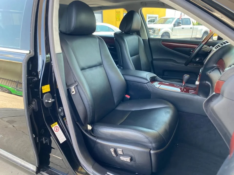 2012 Lexus LS 4th Gen - Image 17 of 20