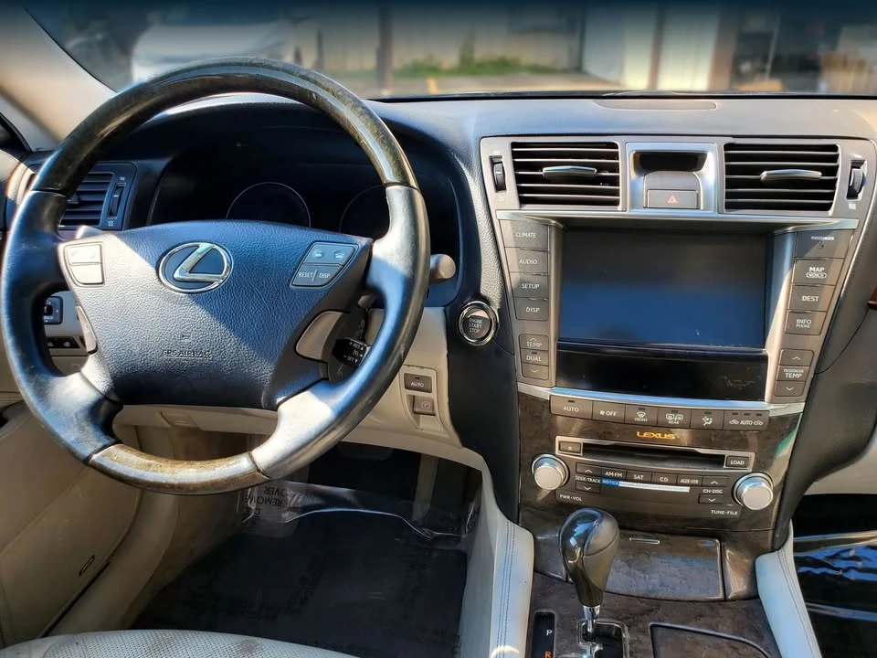 2012 Lexus LS 4th Gen - Image 3 of 20