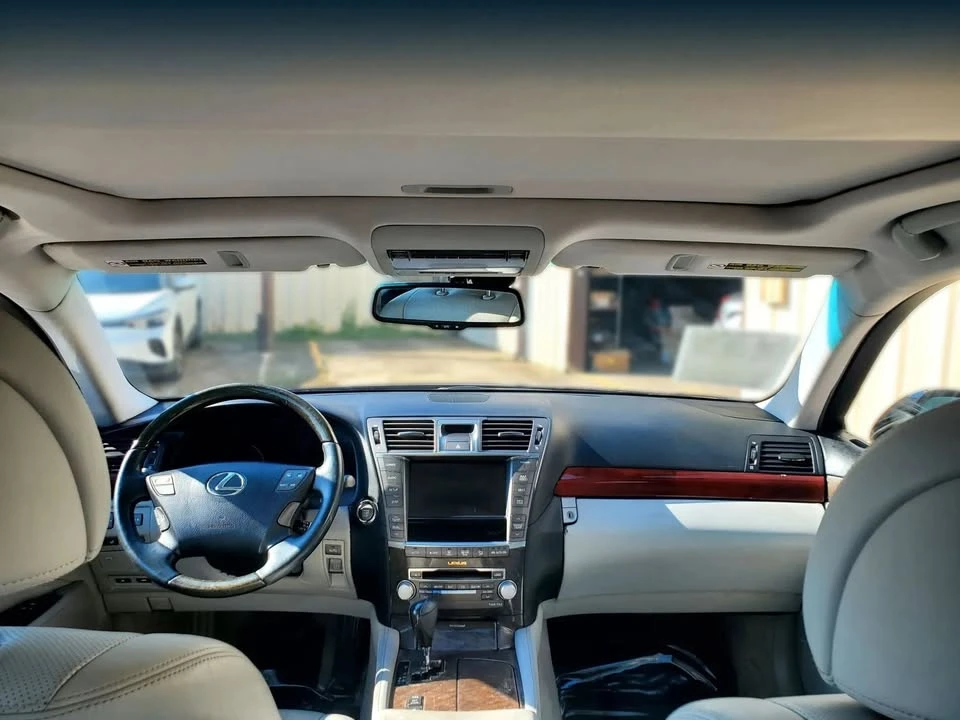 2012 Lexus LS 4th Gen - Image 2 of 20