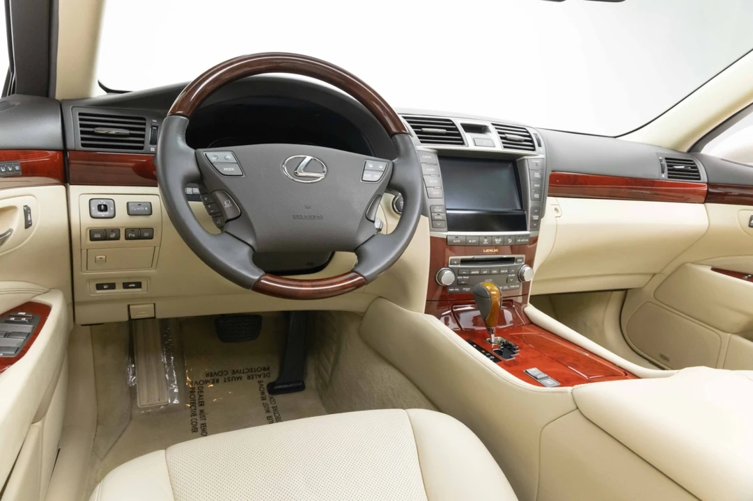 2012 Lexus LS 4th Gen - Image 6 of 31