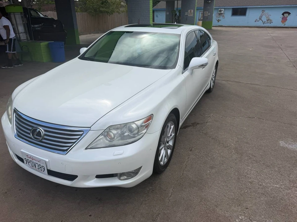 2012 Lexus LS 4th Gen - Image 23 of 23
