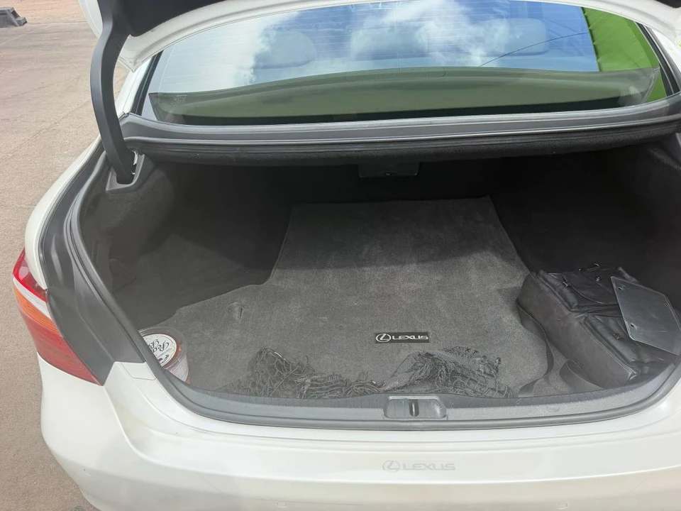 2012 Lexus LS 4th Gen - Image 21 of 23