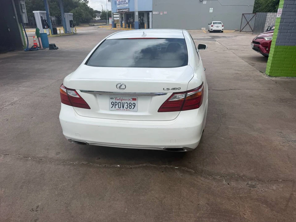 2012 Lexus LS 4th Gen - Image 2 of 23