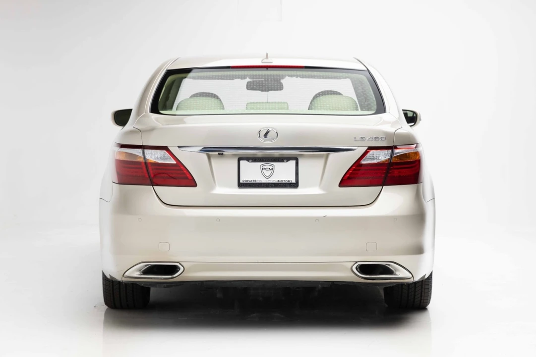 2012 Lexus LS 4th Gen - Image 7 of 31