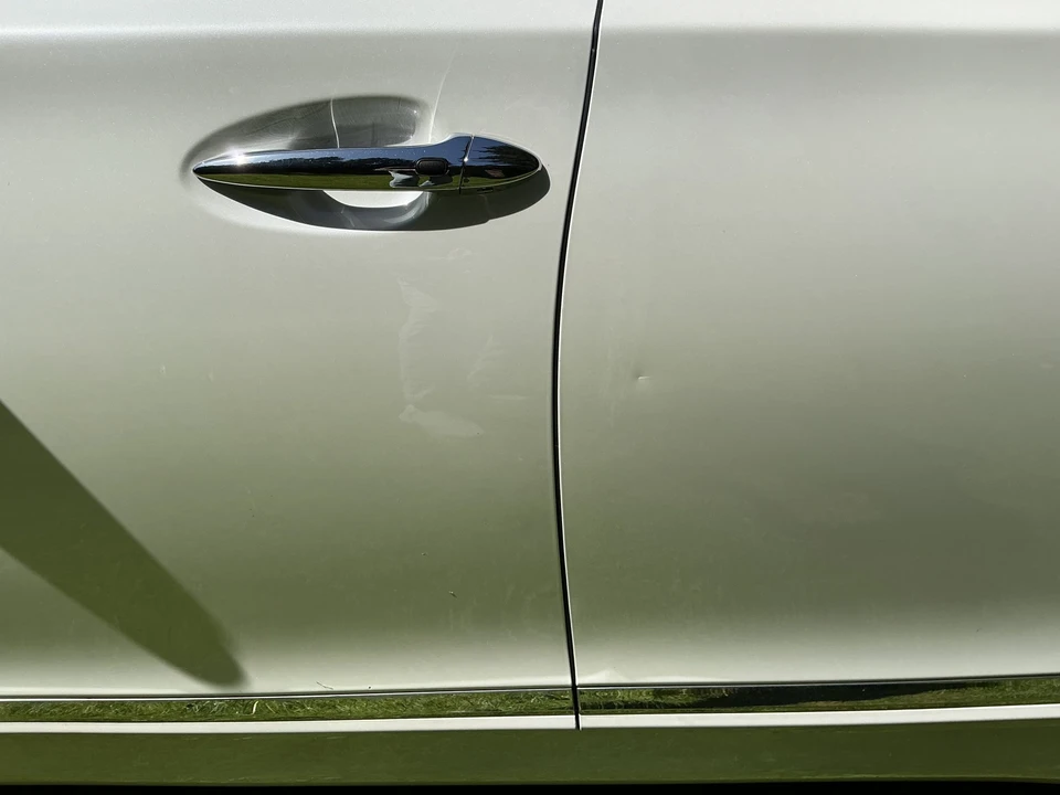 2012 Lexus LS 4th Gen - Image 12 of 31