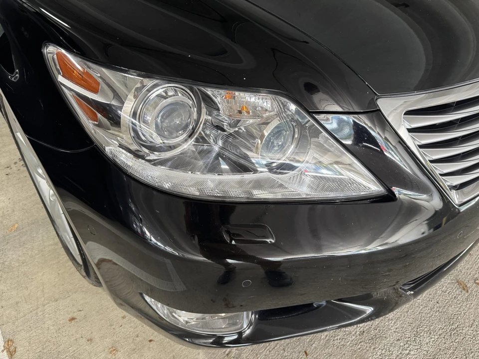 2012 Lexus LS 4th Gen - Image 10 of 31