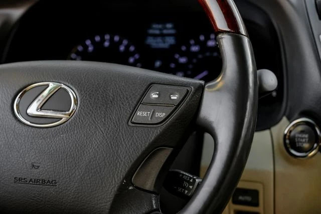 2012 Lexus LS 4th Gen - Image 17 of 21