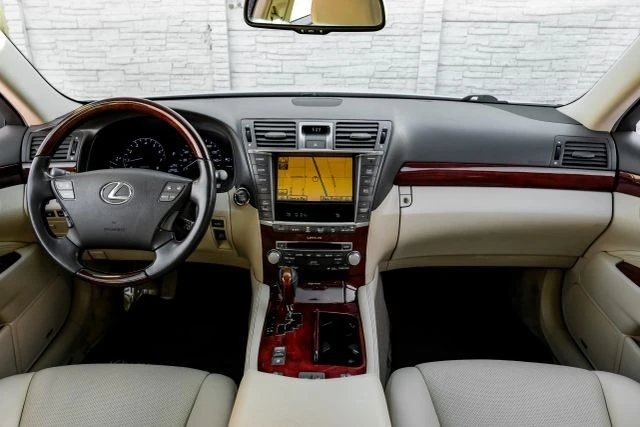 2012 Lexus LS 4th Gen - Image 13 of 21