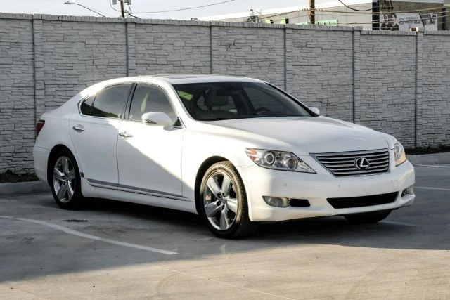 2012 Lexus LS 4th Gen - Image 7 of 21