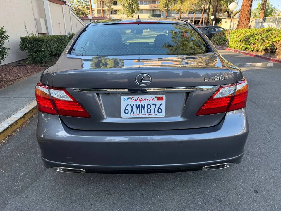 2012 Lexus LS 4th Gen - Image 2 of 15