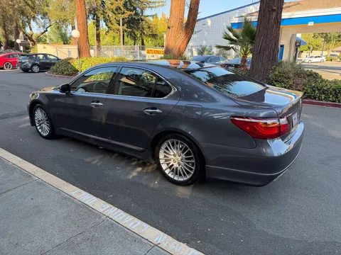 2012 Lexus LS460 RWD